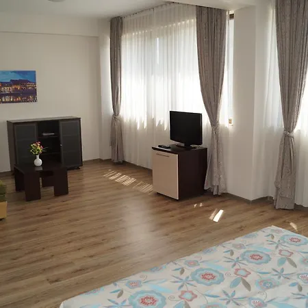 فندق Kardjali 3*